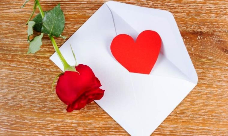 17 Contoh Surat Cinta Terbaik dan Romantis Untuk Kekasih, Sahabat,dll